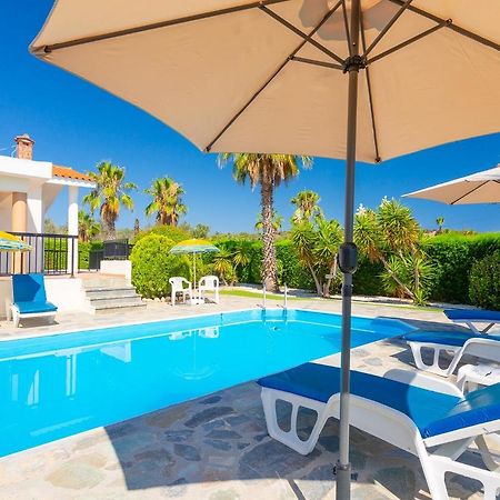 Villa Chrystalla Нео Хорио Екстериор снимка